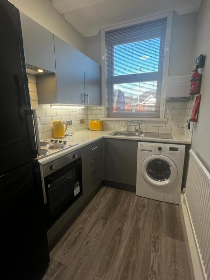 Matipa-Given Apartments Eastleigh Southampton Exterior foto